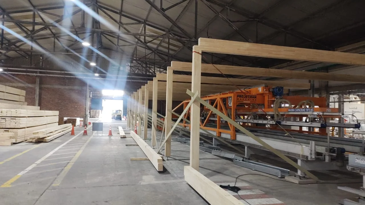 Estructura soportante en madera CLT.