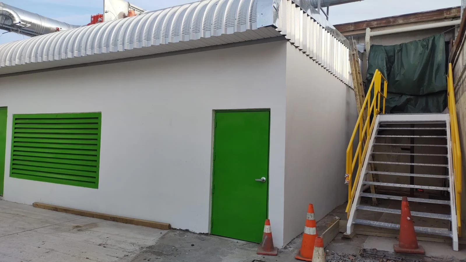 Sala de compresores terminada en Planta Arauco Cholguán
